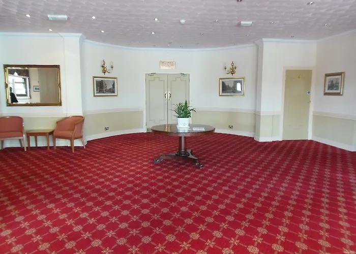 Potters International Hotel