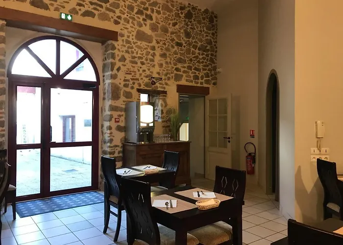 Hotel La Boule D'Or à Pouzauges