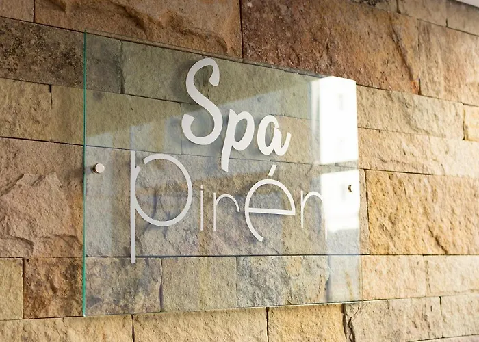 Hotel Piren