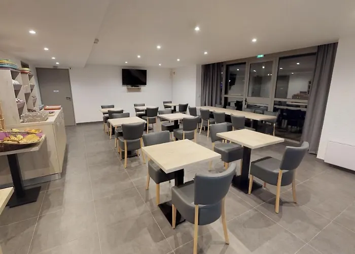 Hôtel du stade ex Kyriad Direct Lille Est Stade Pierre Mauroy