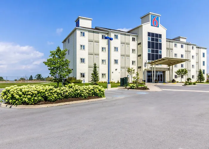 Motel 6-Kingston, On