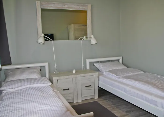 Motel Lunar