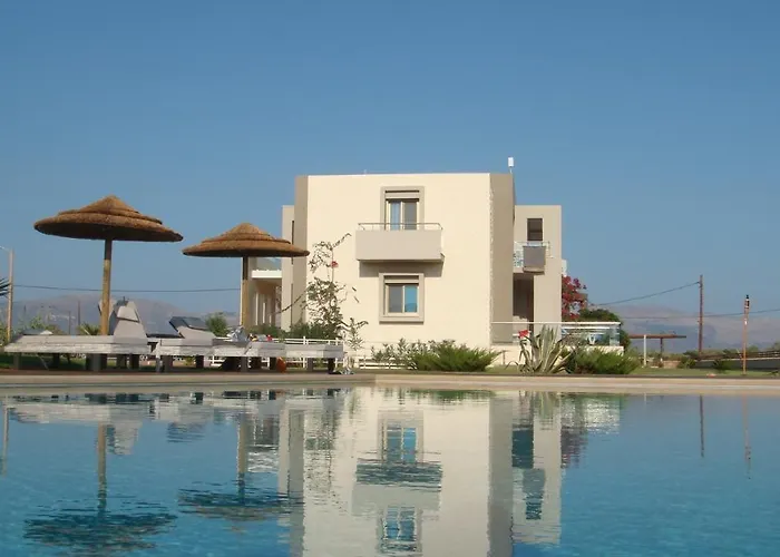 Double Bay Beach Hotel