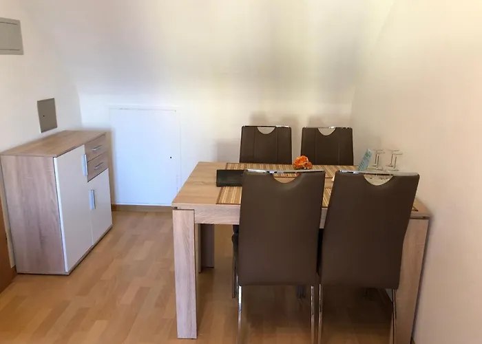 Hotel Rose Heidelberg Inklusive Fruehstueck, Saunanutzung Und Parkplaetze Nach Verfuegbarkeit