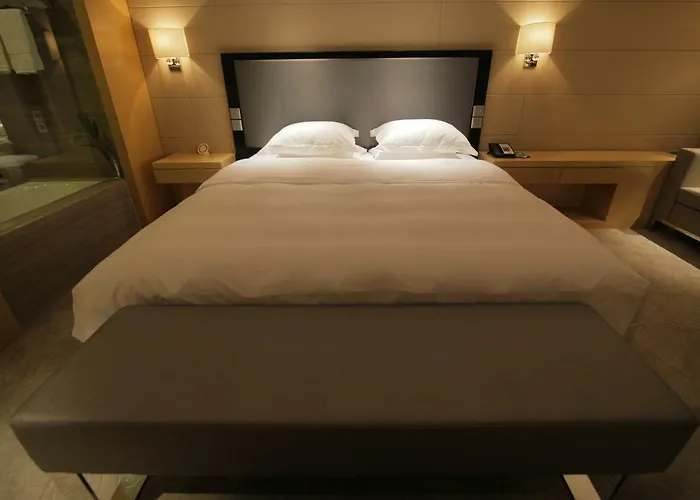 Huangyan Yaoda Hotel