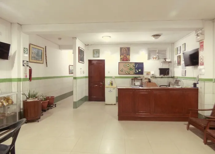 Hotel Aloe Uka