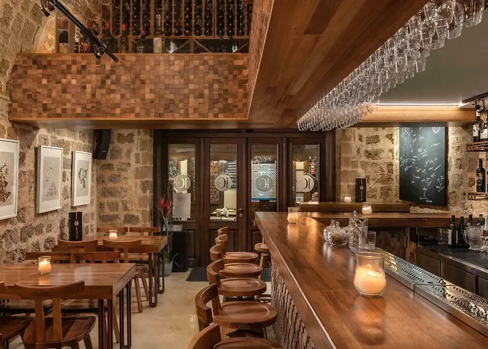 10Gr Boutique Hotel & Wine Bar