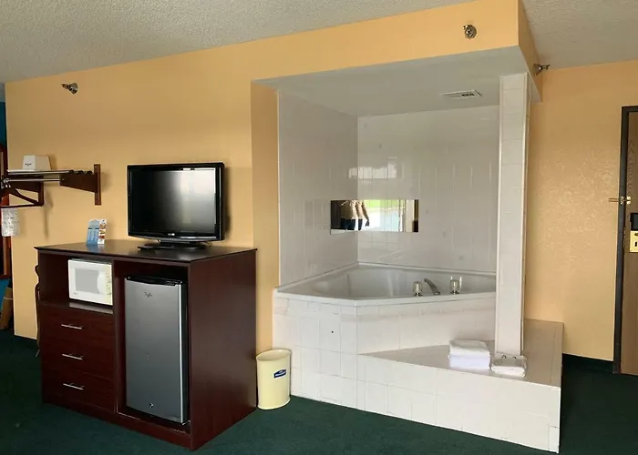 Howard Johnson By Wyndham Denver West