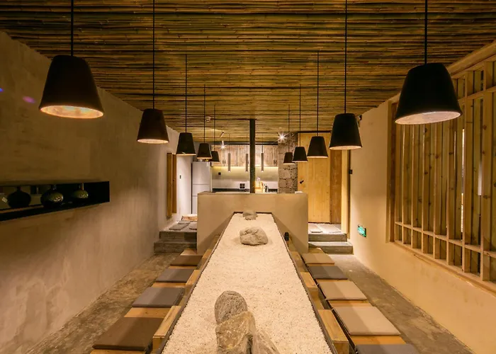 Shangri-La Karesansui Hotel