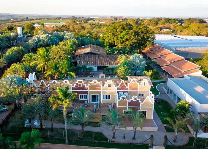 Villa De Holanda Parque Hotel