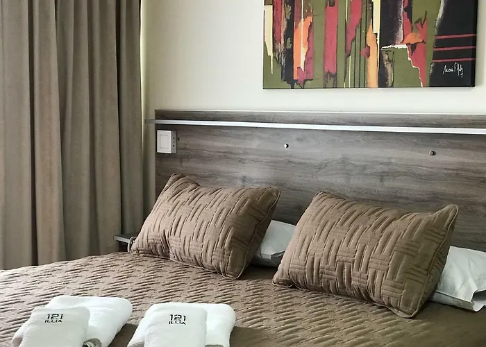 Illia 121 Apart Hotel