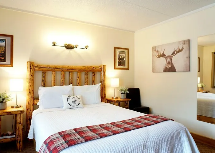 Moose Creek Inn