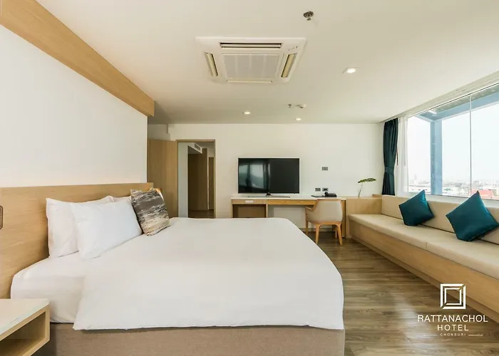 Rattanachol Hotel