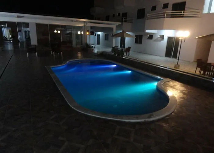 Di Napoli Plaza Hotel