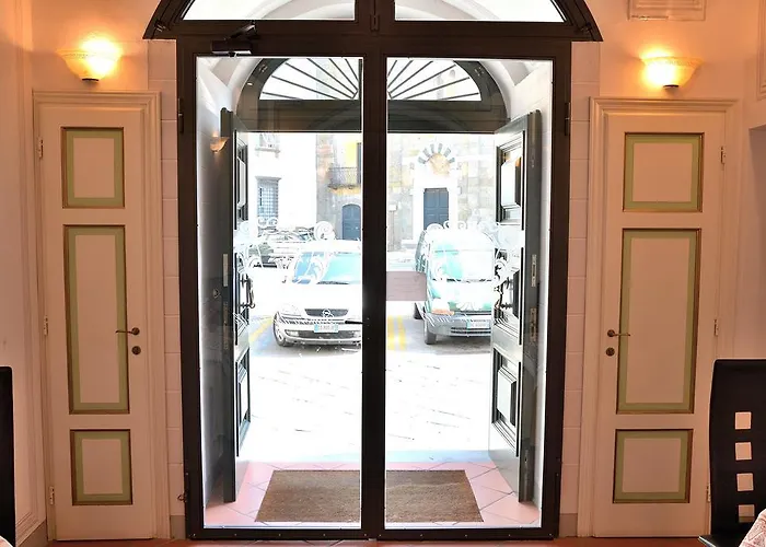 Dimora Dei Guelfi Luxury Rooms Lucca