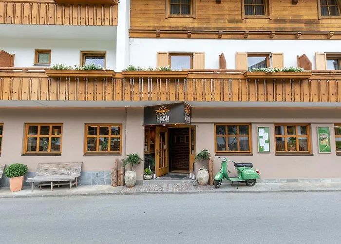 La Pasta Hotel Restaurant