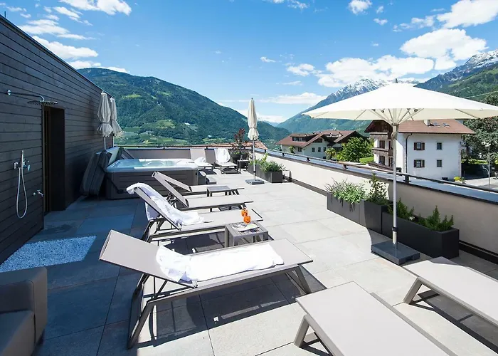 Hotel Zum Tiroler Adler