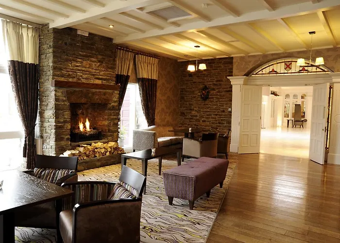 Earl Of Desmond Hotel