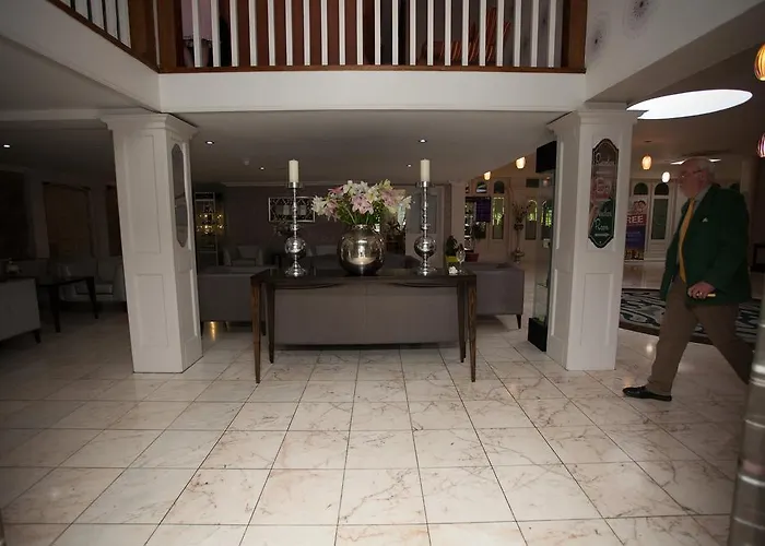 Earl Of Desmond Hotel