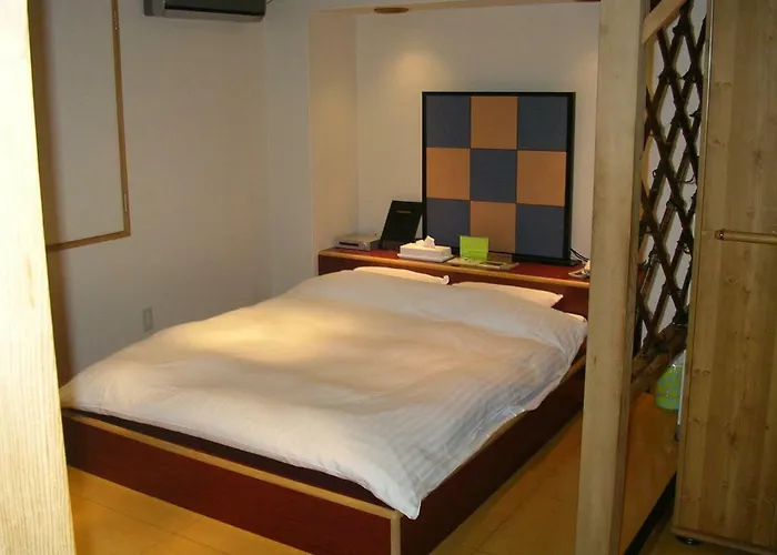 Niseko Youraku Hotel