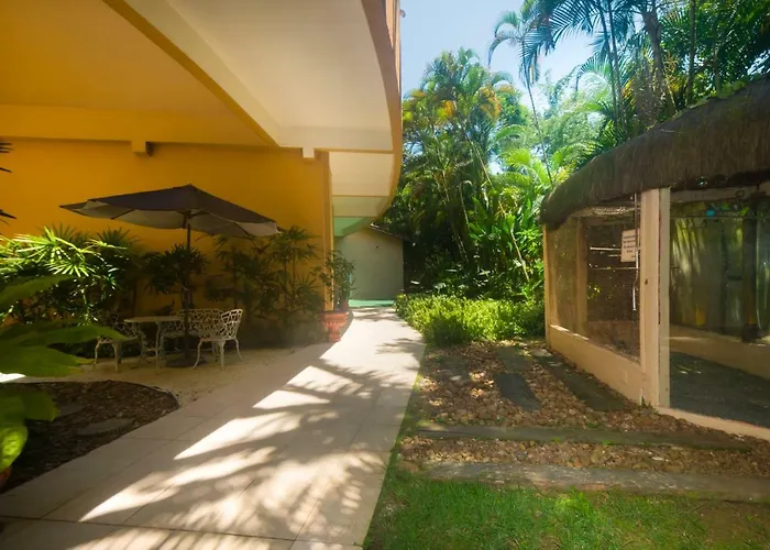 Flat com serviços na Riviera Bertioga