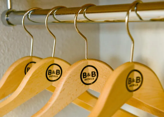 B&B HOTEL Hyères