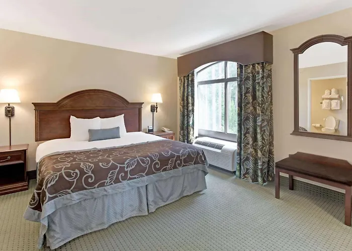 Wingate By Wyndham Charleston Southern University