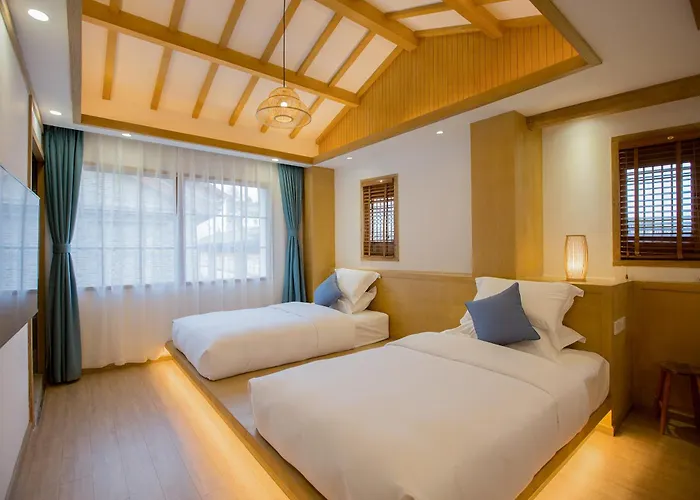 Jianshe Inn