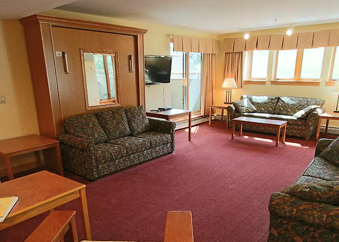 Mountain Club On Loon
