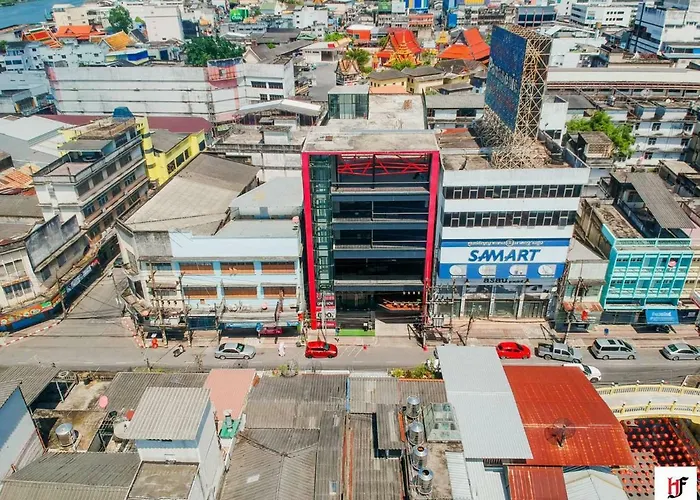The Harbour Front Hotel