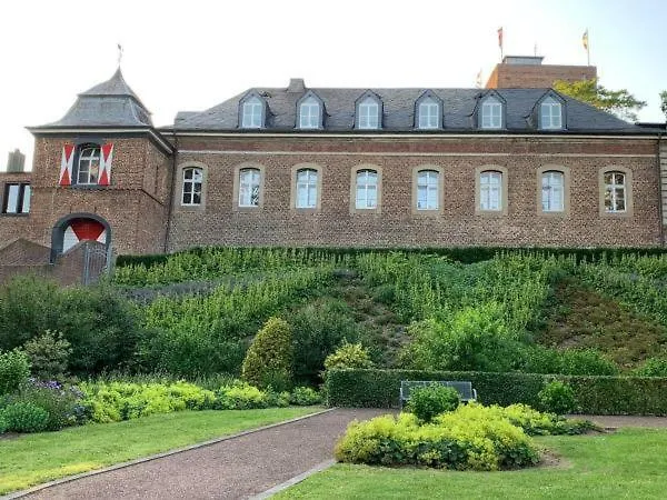 Burg Wassenberg