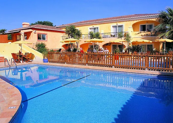 Costa d'Oiro Ambiance Village