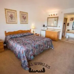 Bullwinkles Rustic Lodge