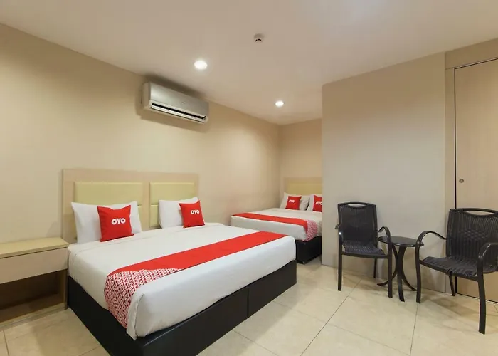 Oyo 44114 Hotel 916