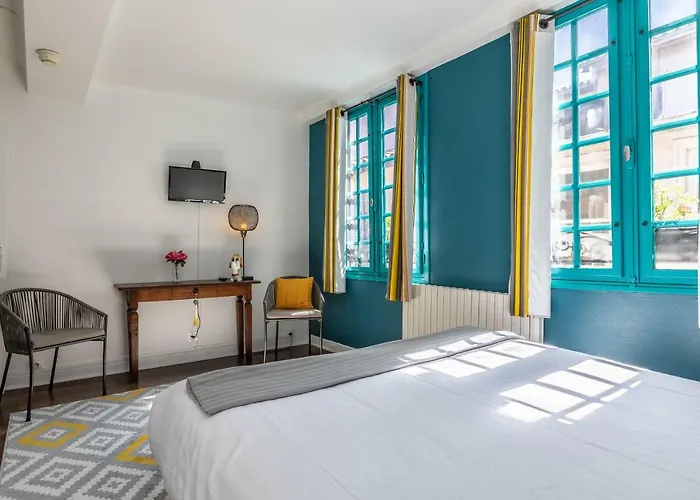 Hotel Le Port Neuf