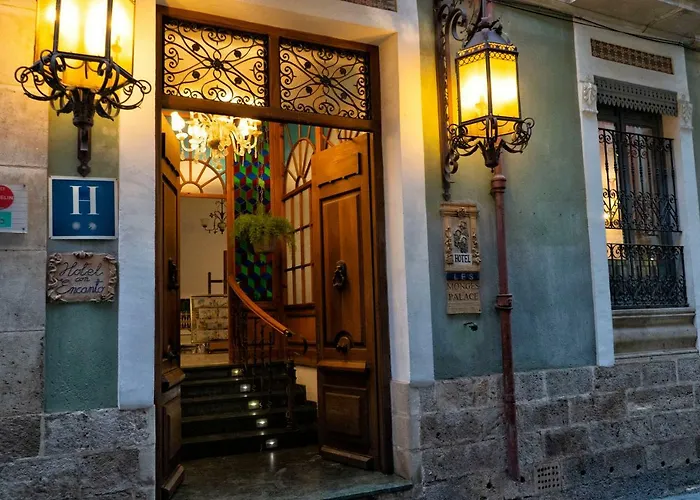 Les Monges Palace Boutique