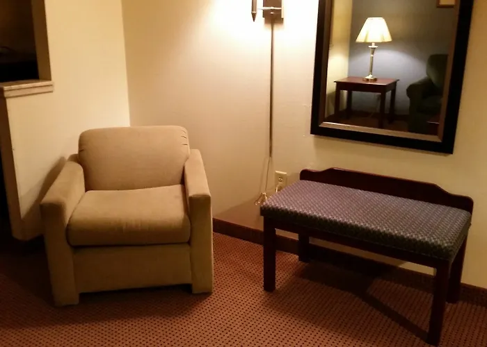 Baymont Inn & Suites Carthage