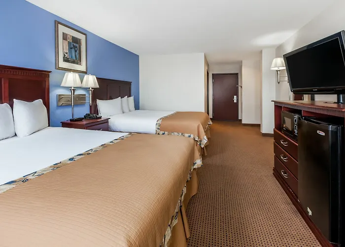 Baymont Inn & Suites Carthage