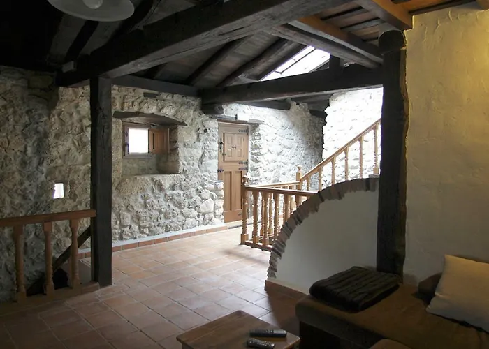 Hotel Rural Llerau