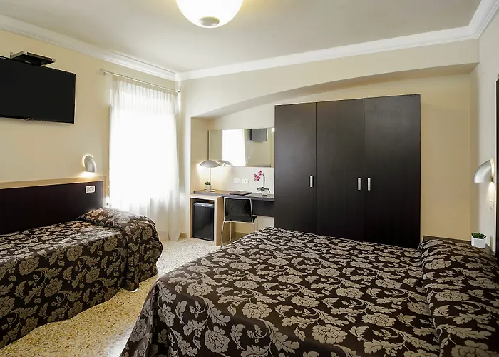 Hotel Hambros - Capannori