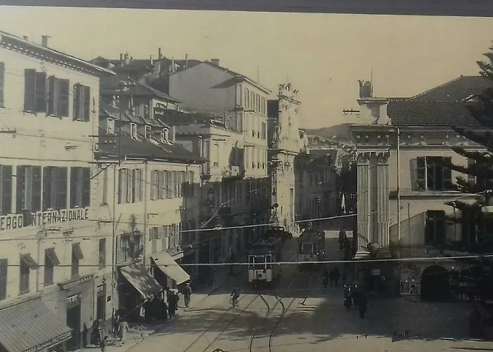 Les Chambres De La Place Sanremo