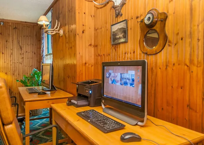 Cabot Lodge Millsaps