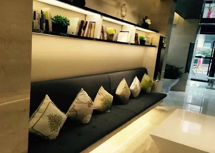 Atour Hotel