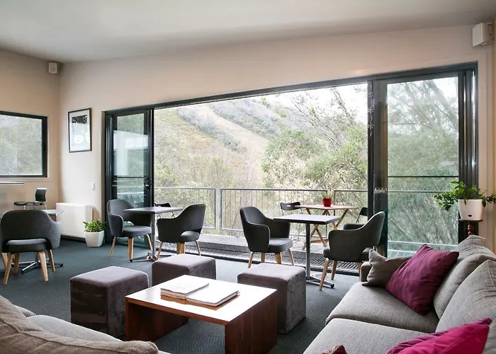 Diana Alpine Lodge