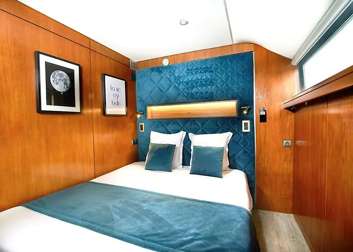 VIP Paris Yacht Hôtel&Spa
