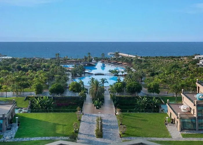 Noah'S Ark Deluxe Hotel & Spa