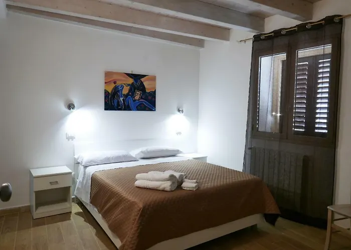 Opera Boutique Rooms