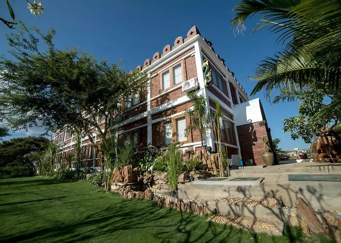 Bagan Vertex Hotel