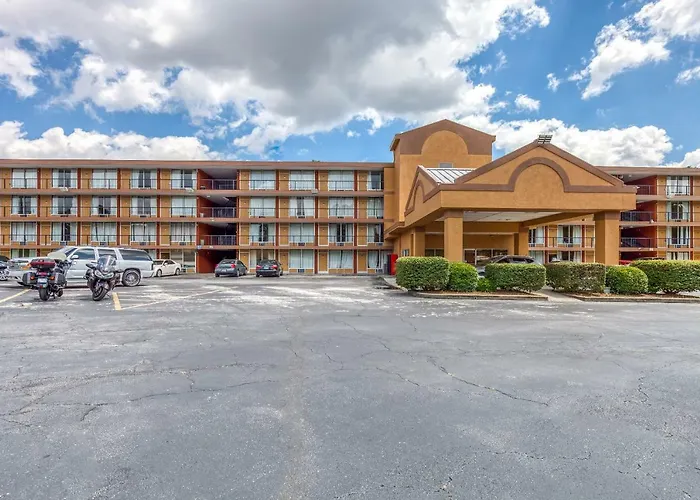 Budgetel Inn & Suites