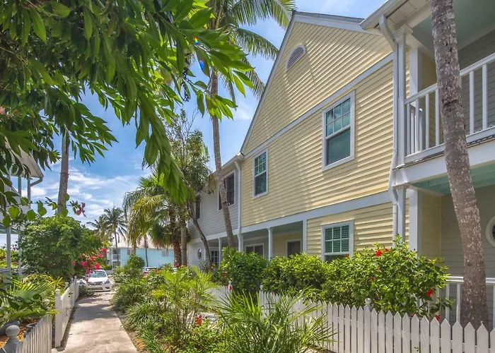 Shipyard Perch Apartment Key West